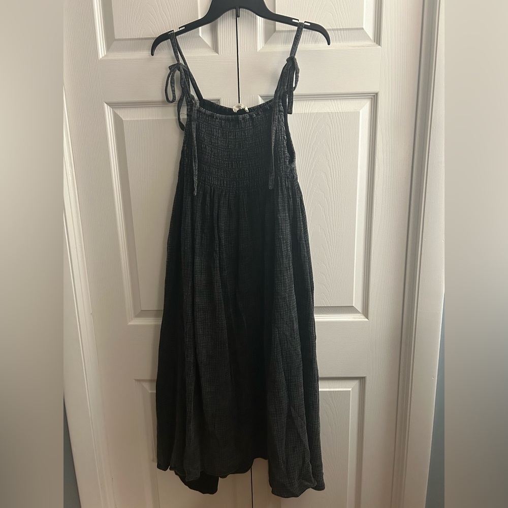 🖤 NWT Mineral wash dress